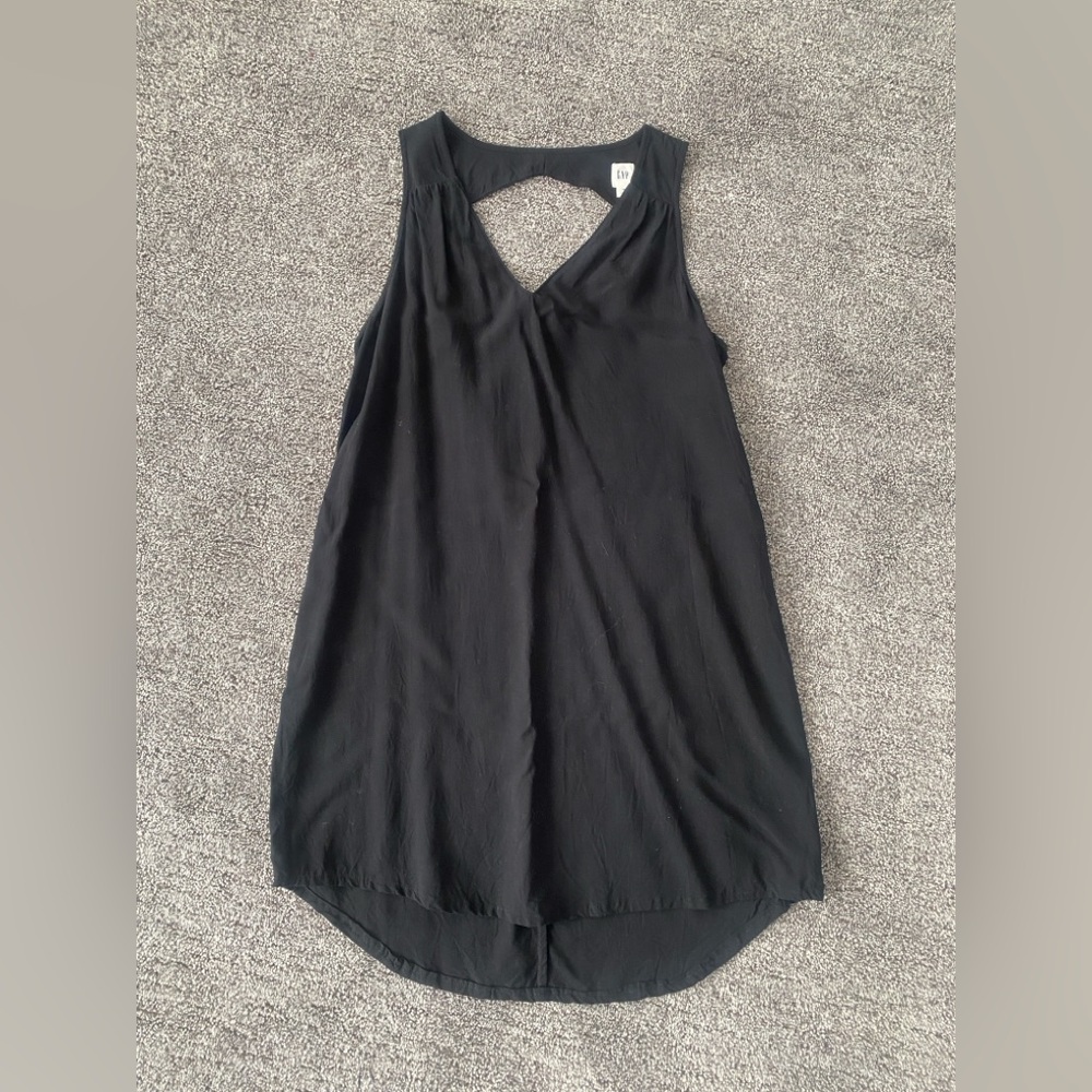 Tank top dress shirt with key hole